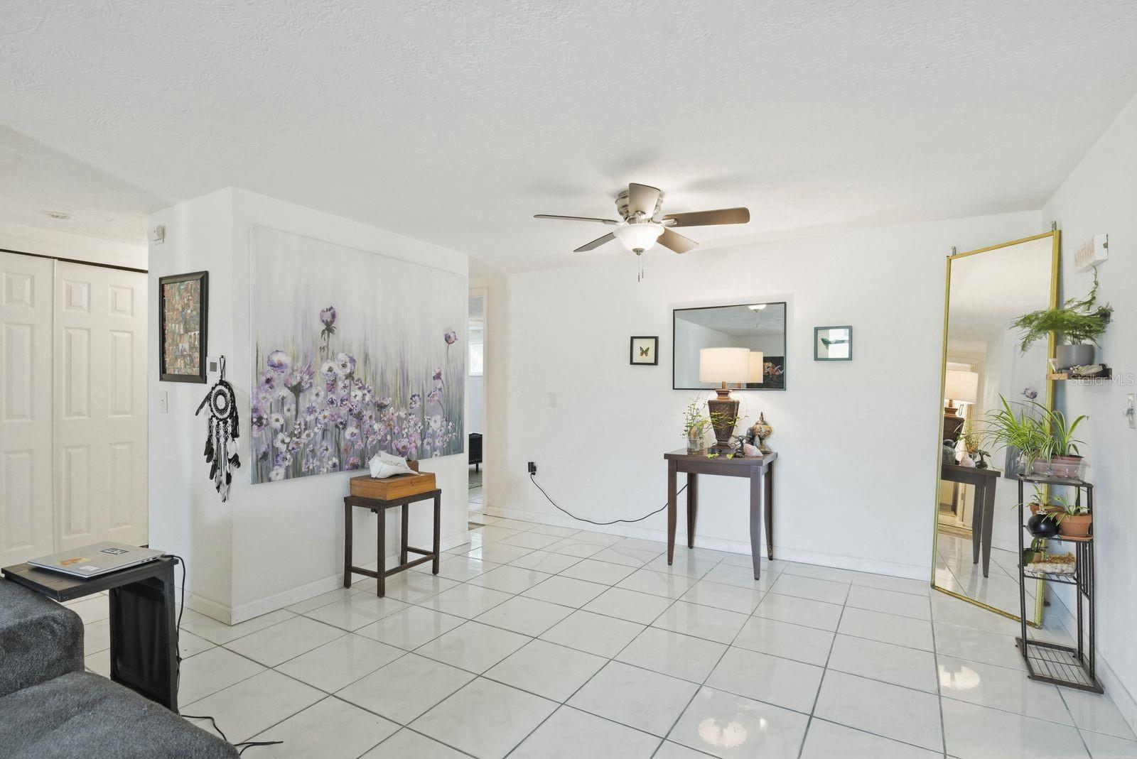 FLOR A MAR - Residential