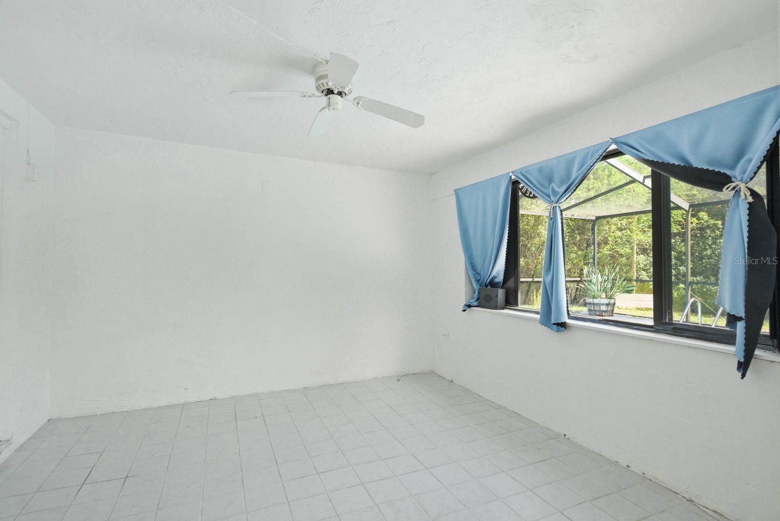 FLOR A MAR - Residential