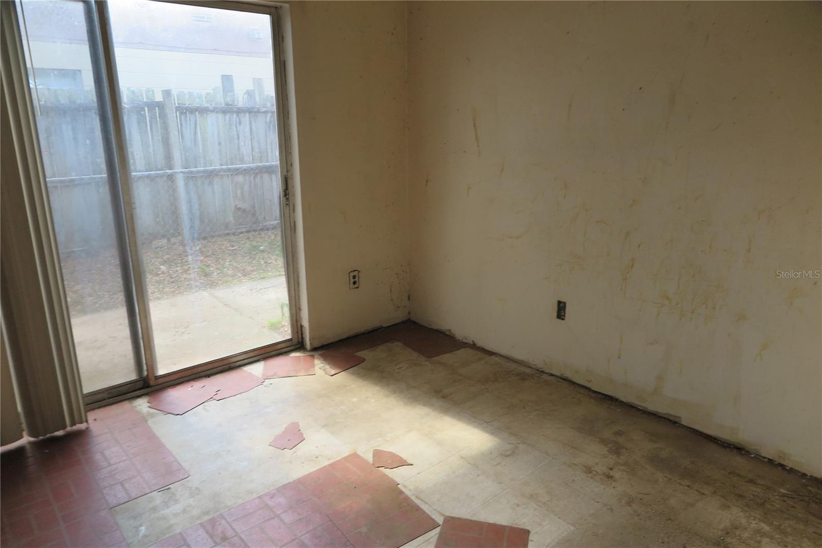 LINCOLN ESTATES 1ST ADD - Residential