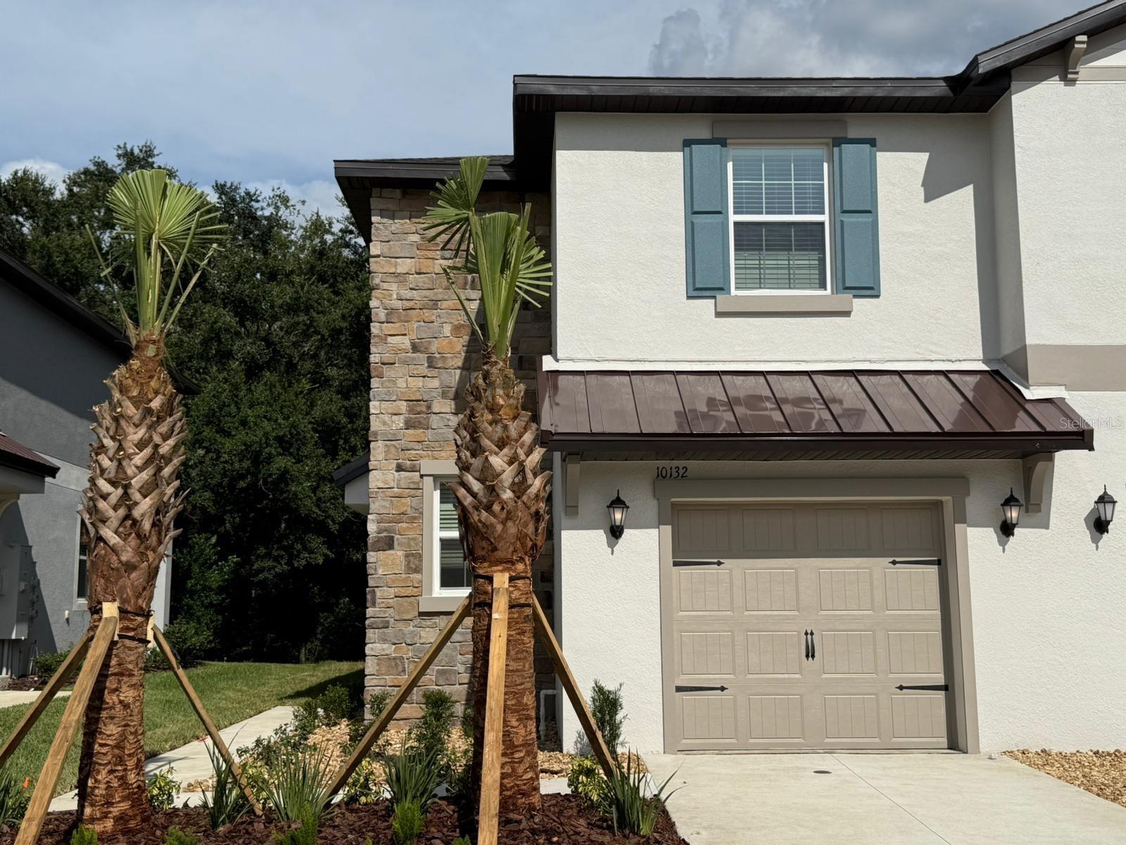Under Construction. 3 bed 2.5 bath spacious 1787 sft corner unit in a highly sort after resort style community "Mirada". The community boasts wider roads, walking/biking/golf cart paths in addition to the largest lagoon in the country which is built on 15 acres. Key features of the lagoon are; private area for the residents, obstacle course, kayaking, bar, Live Music etc.. The community also features beautiful fountains, green spaces, and ponds throughout. Location Location.. easy access to 75; just 2 miles from the community which is on the newly expanded State Road 52. Tampa airport is 45 minutes and downtown 36 mins away. 955+ acres commercial development including Pasco County Town center construction just started on SR 52 which is right next door. In addition, Publix and small neighborhood retails such as T-Mobile, Restaurant, Gas, Dental offices to name a few are right across and many more. Kirkland Academy of Innovation, a magnet schools for 9th-12th and k-8 are less than 3 miles and iPrep k-12, a public charter is about 5 miles from this unit.