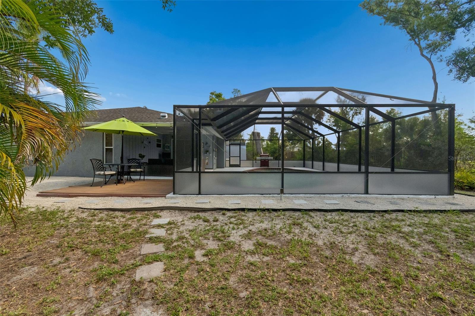 PINE MEADOW - Residential