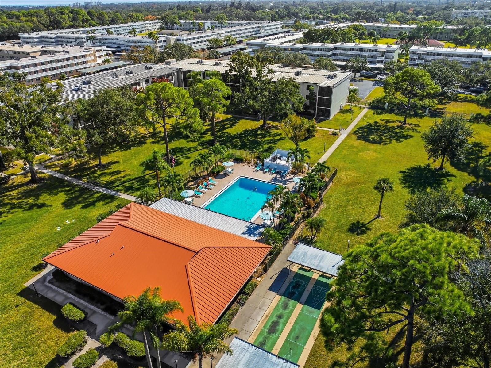 WINSTON PARK NORTHEAST - Residential