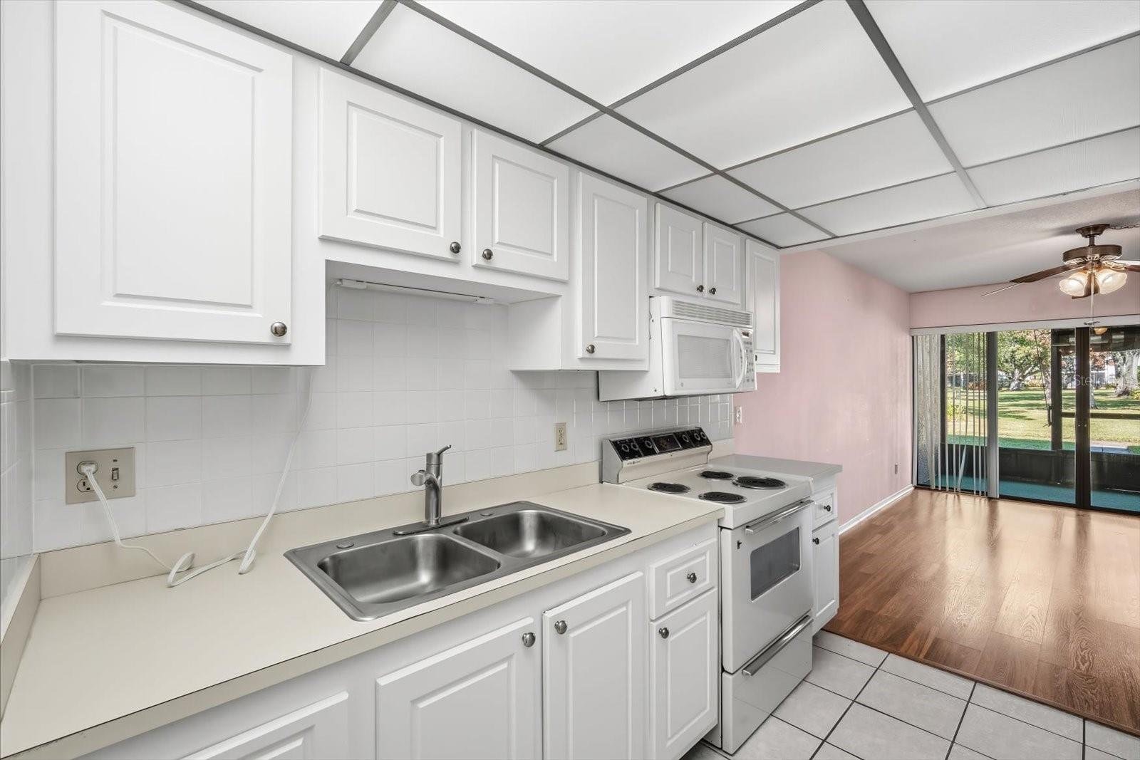 WINSTON PARK NORTHEAST - Residential