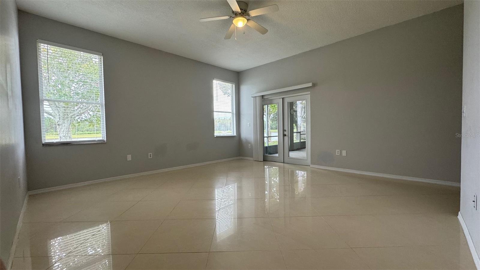 SOUTHCHASE - Residential Lease