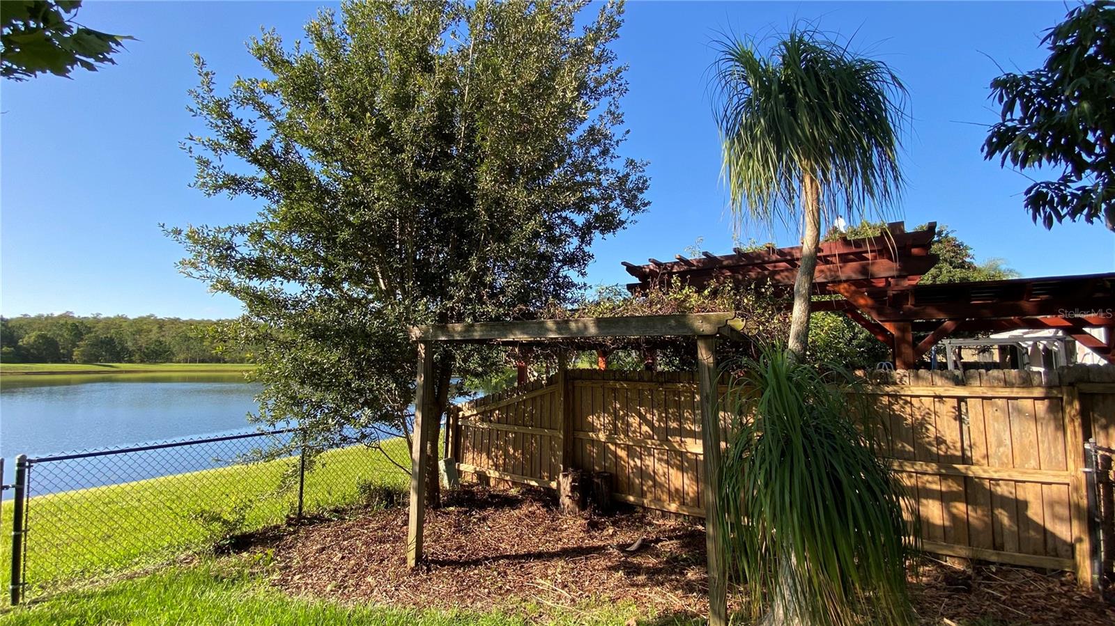 SOUTHCHASE - Residential Lease