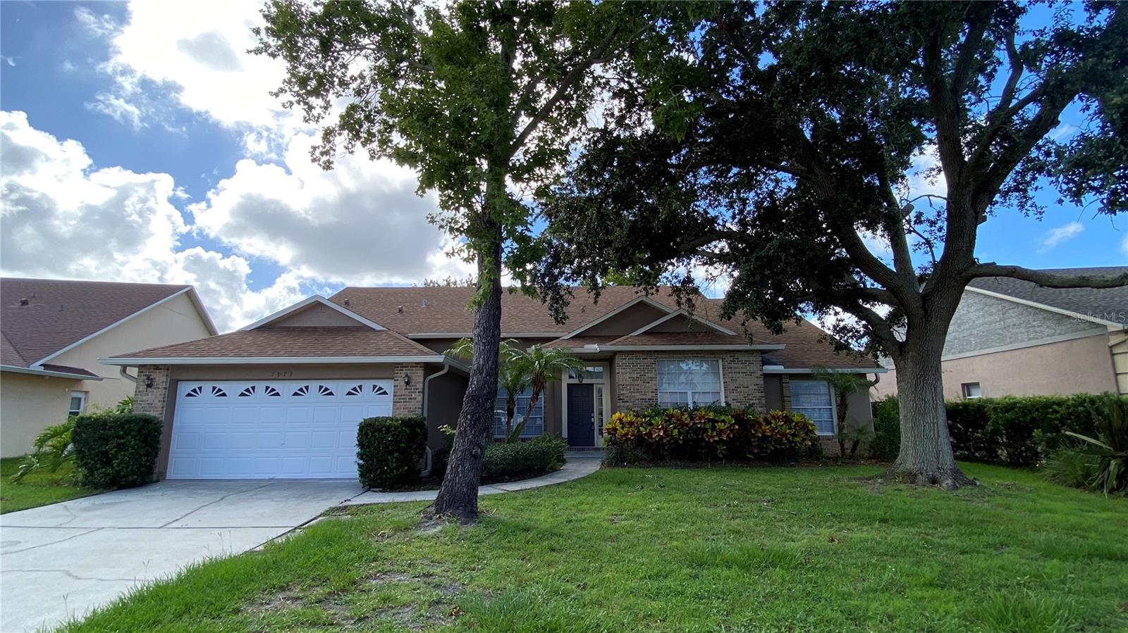 SOUTHCHASE - Residential Lease