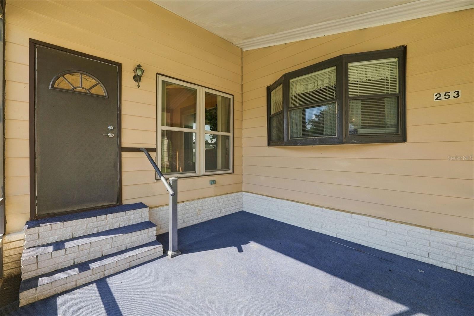 253 MENLO PARK AVENUE