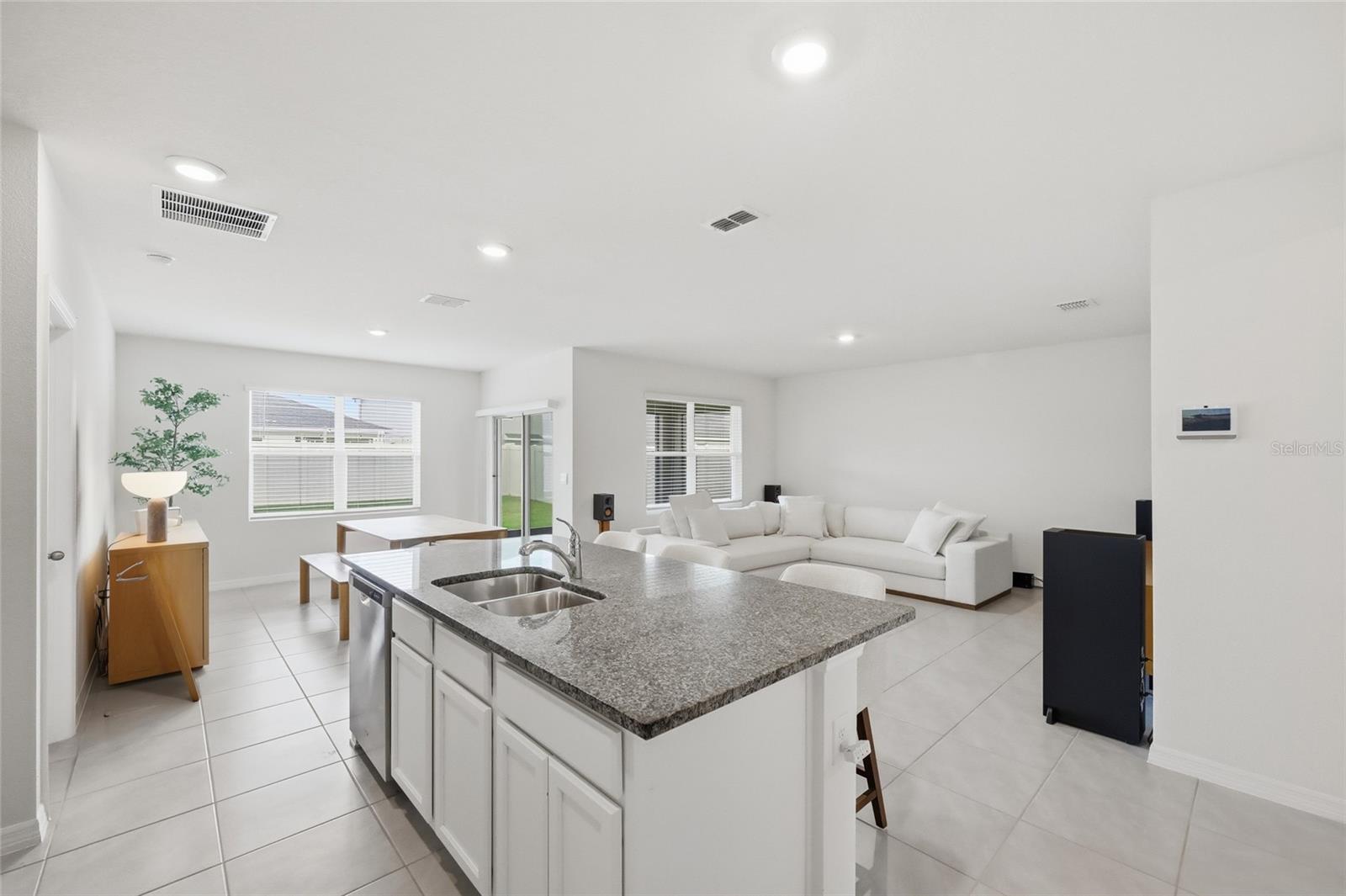 3341 EASTGROVE TERRACE