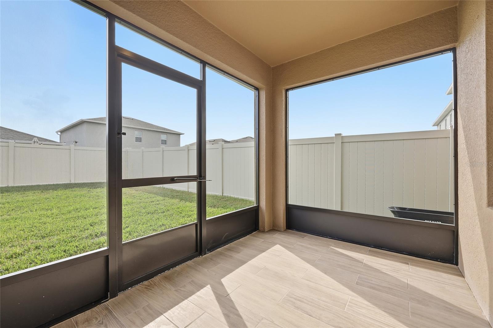 EASTGROVE - Residential