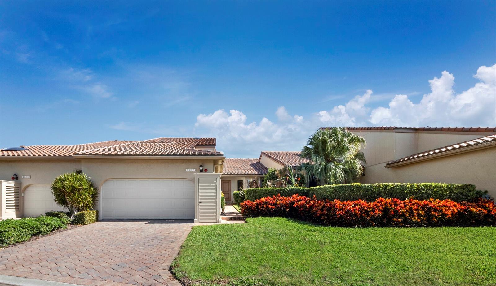 2352 HARBOUR OAKS DRIVE