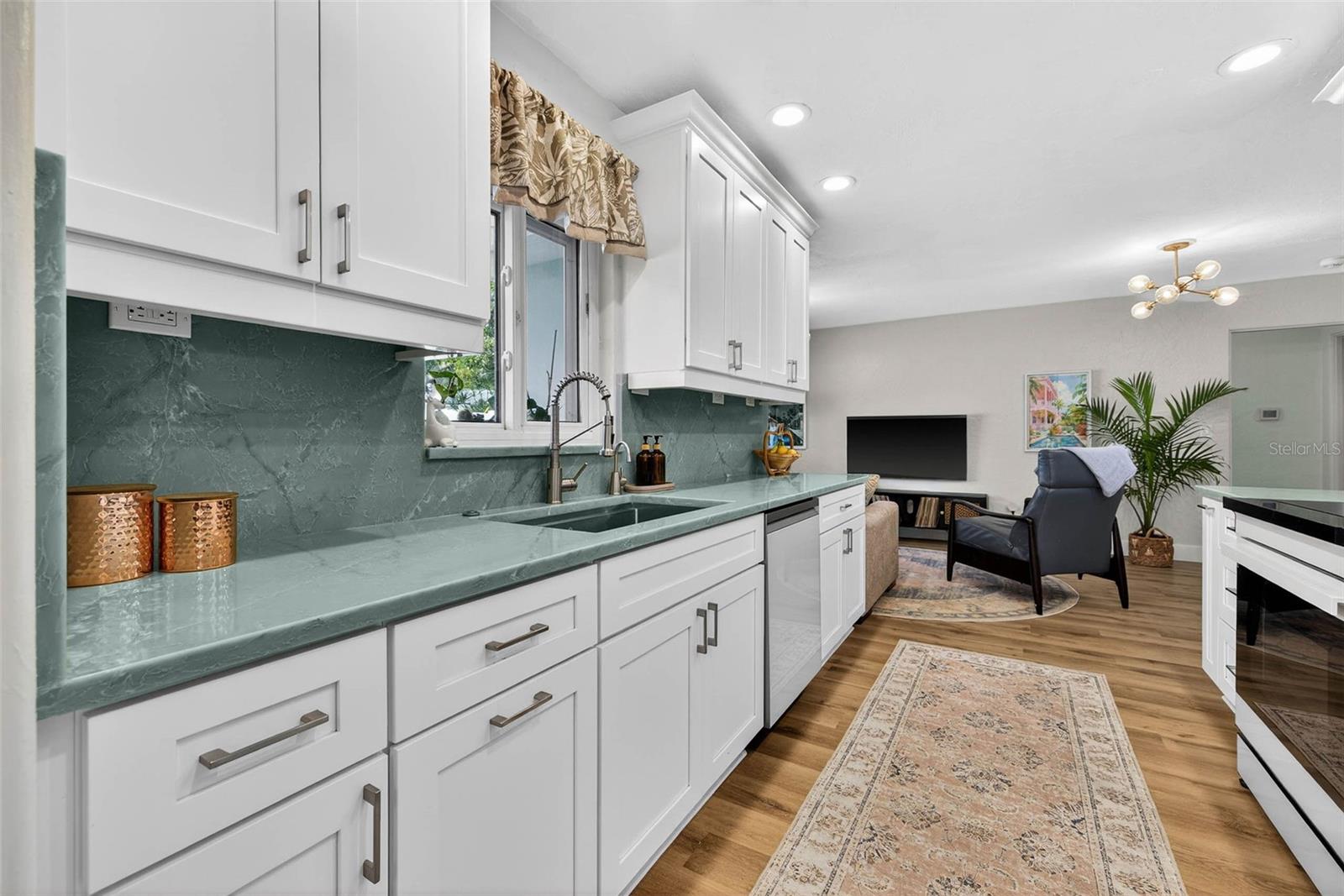 HOLIDAY PARK 3RD ADD - Residential