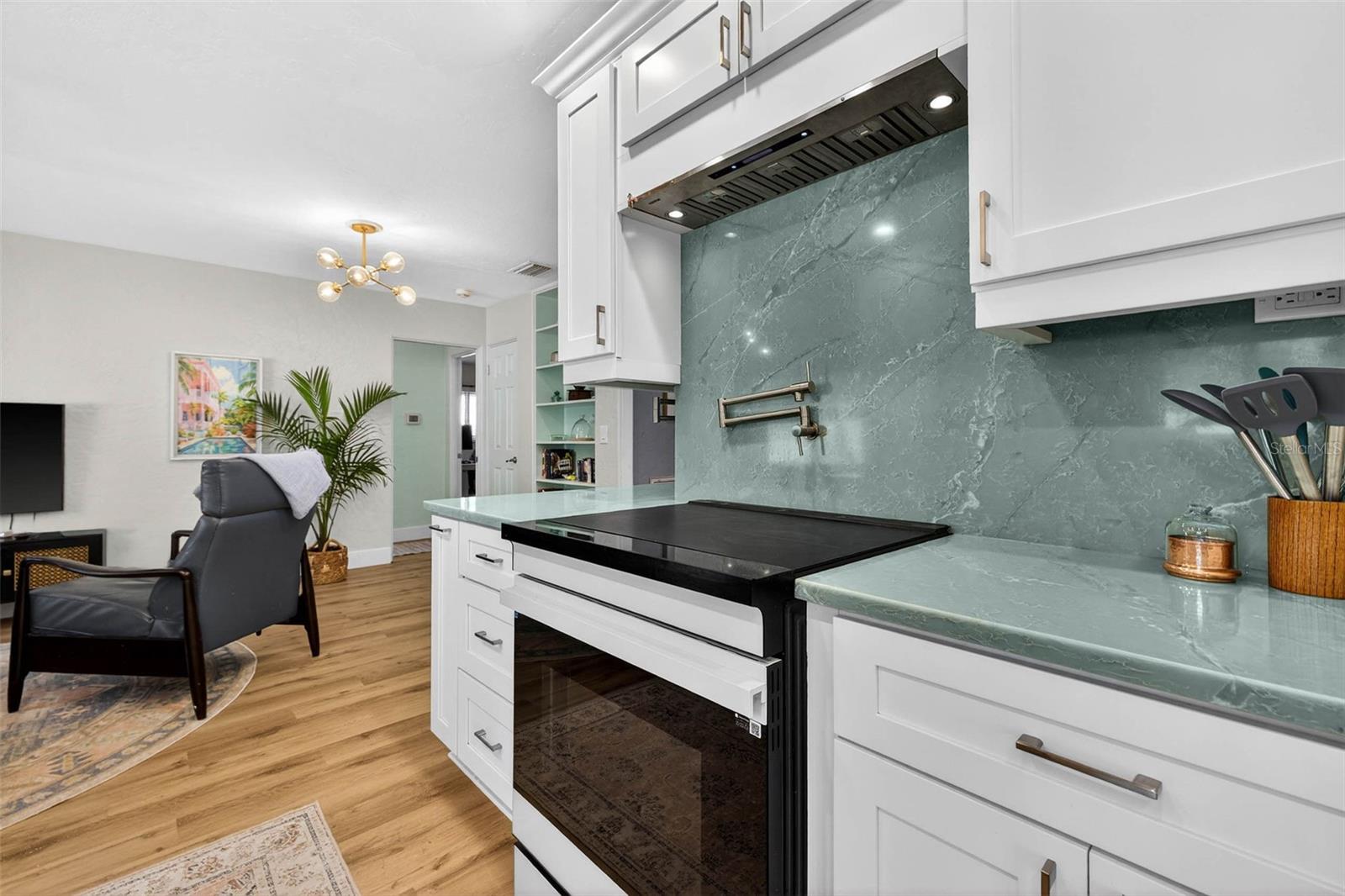 HOLIDAY PARK 3RD ADD - Residential