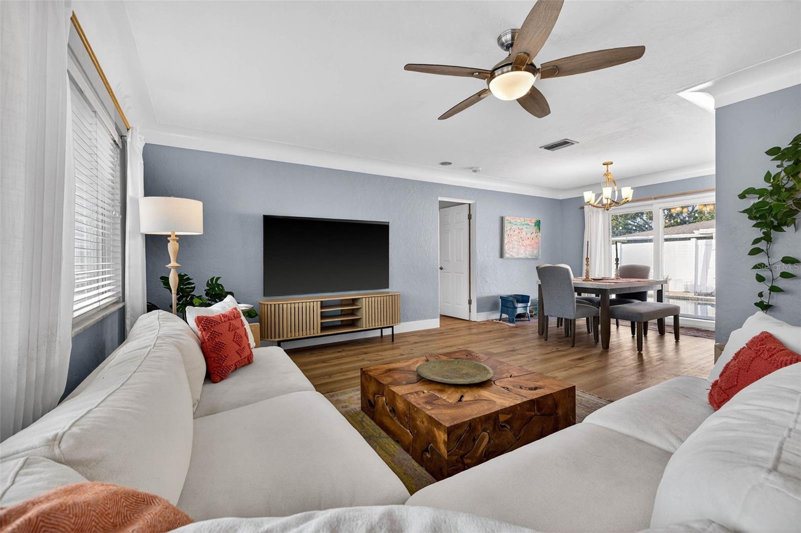 HOLIDAY PARK 3RD ADD - Residential