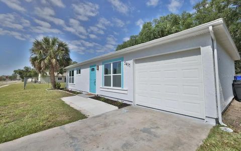 A home in NORTH PORT