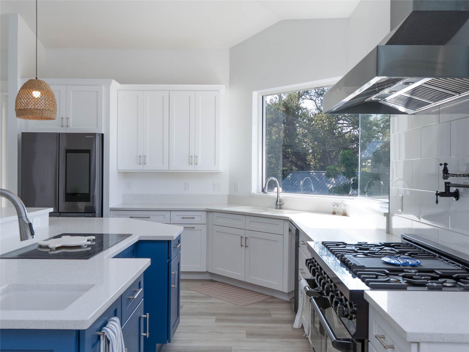 MANASOTA LAND & TIMBER CO - Residential