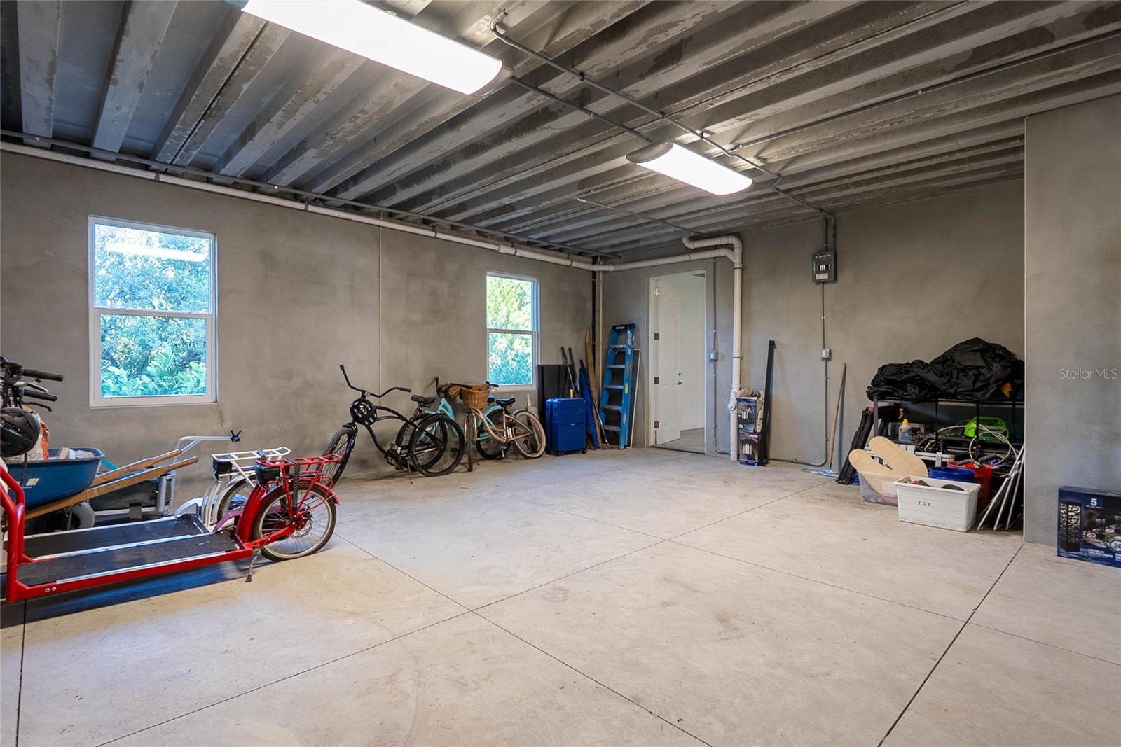 MANASOTA LAND & TIMBER CO - Residential