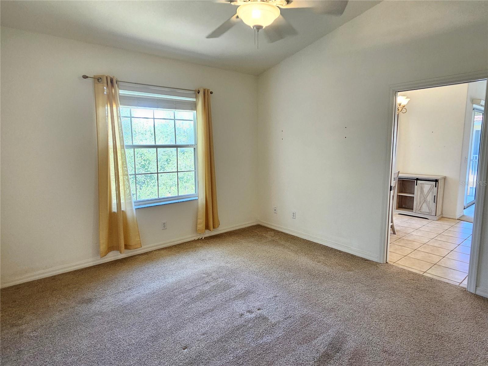CASA DEL LAGO - Residential Lease