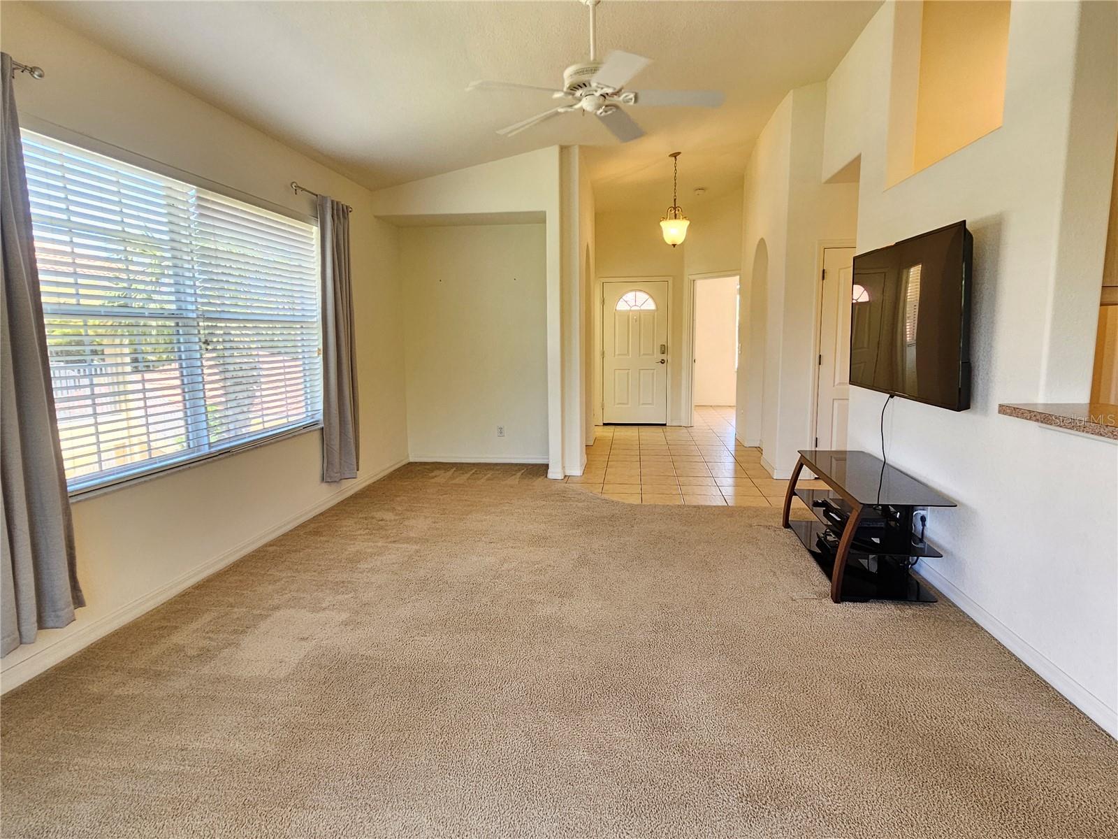 CASA DEL LAGO - Residential Lease