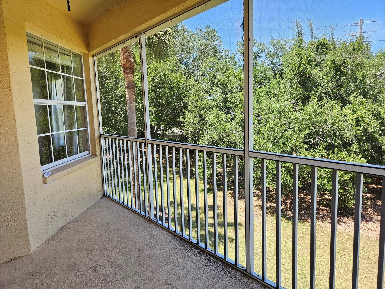 CASA DEL LAGO - Residential Lease