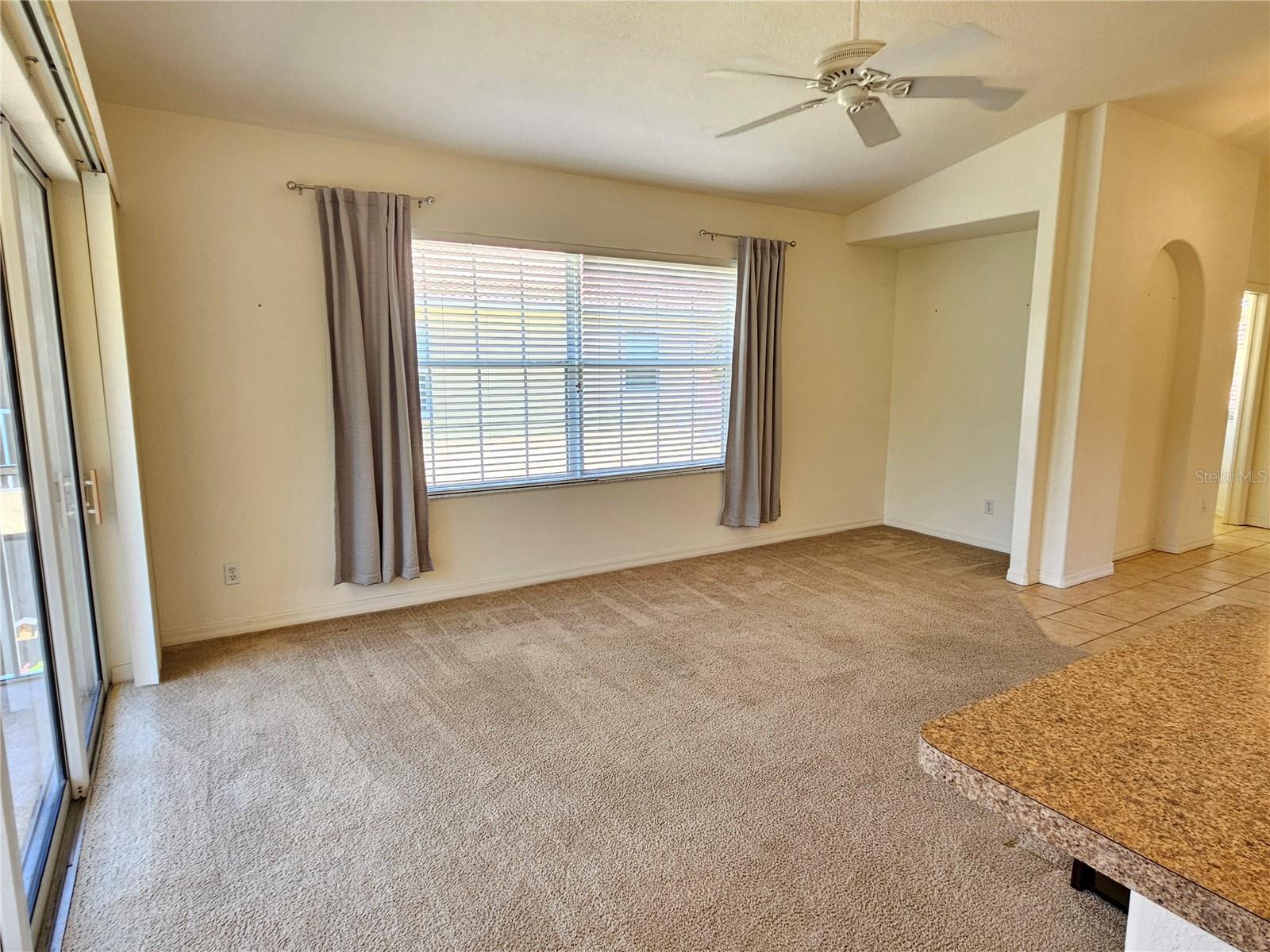 CASA DEL LAGO - Residential Lease