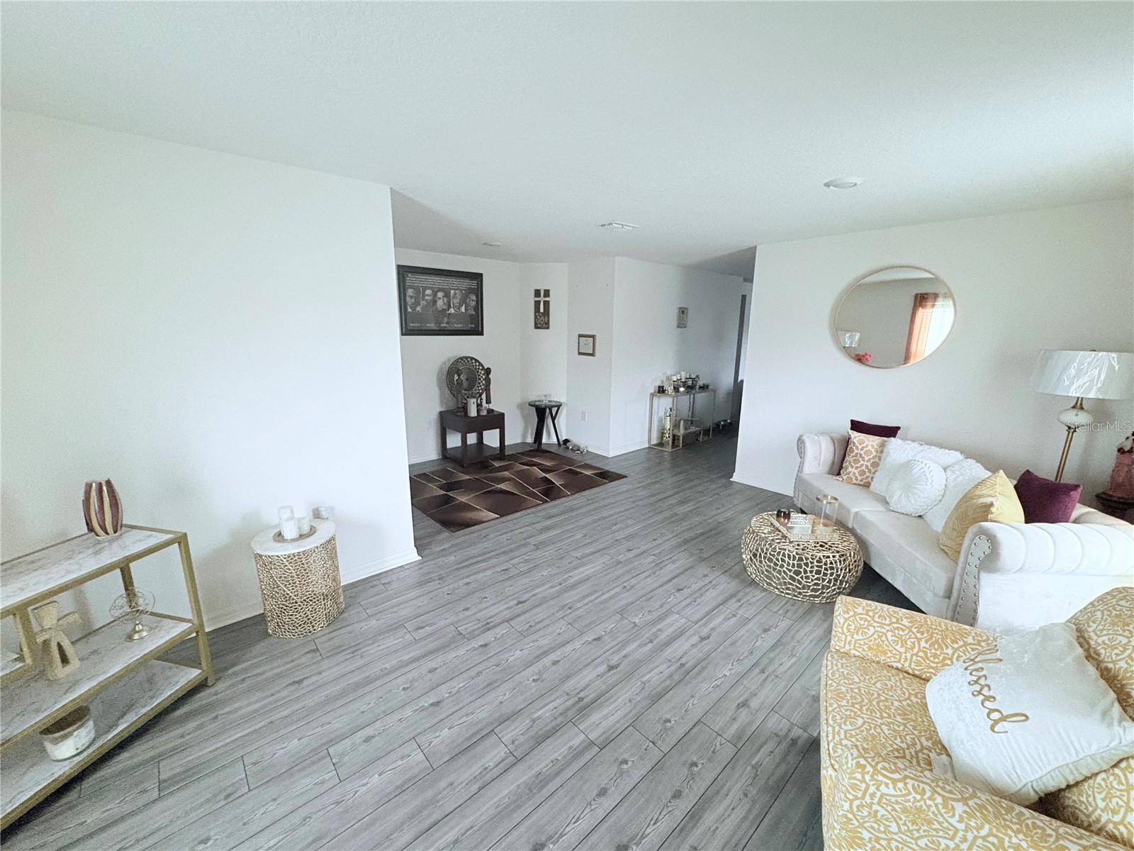 1713 REDFIN WAY