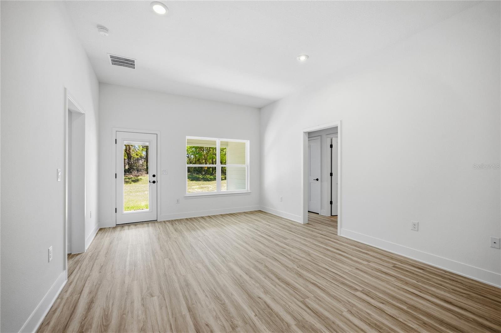 BRIARWOOD - Residential