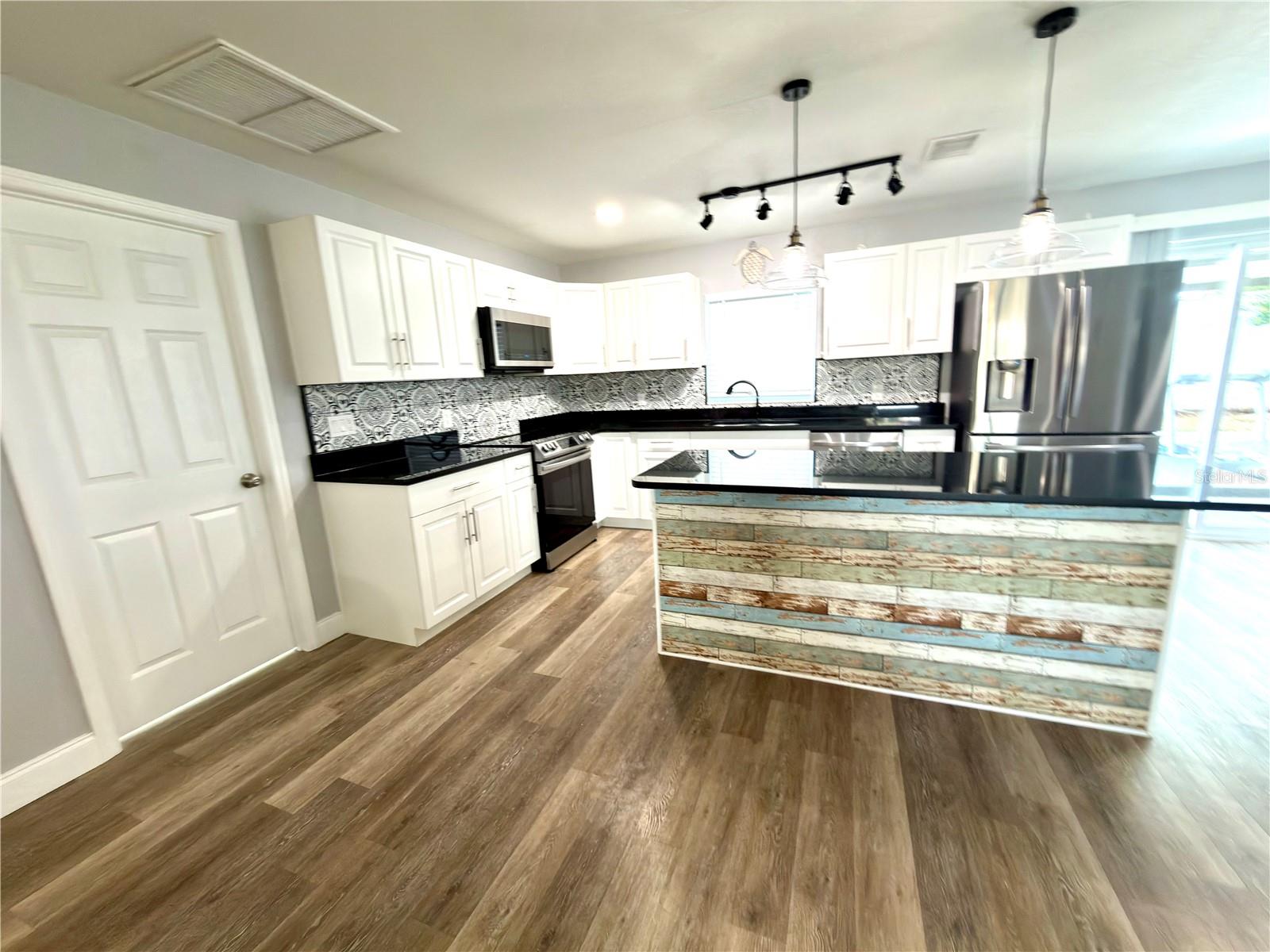 SPRING HILL - Residential