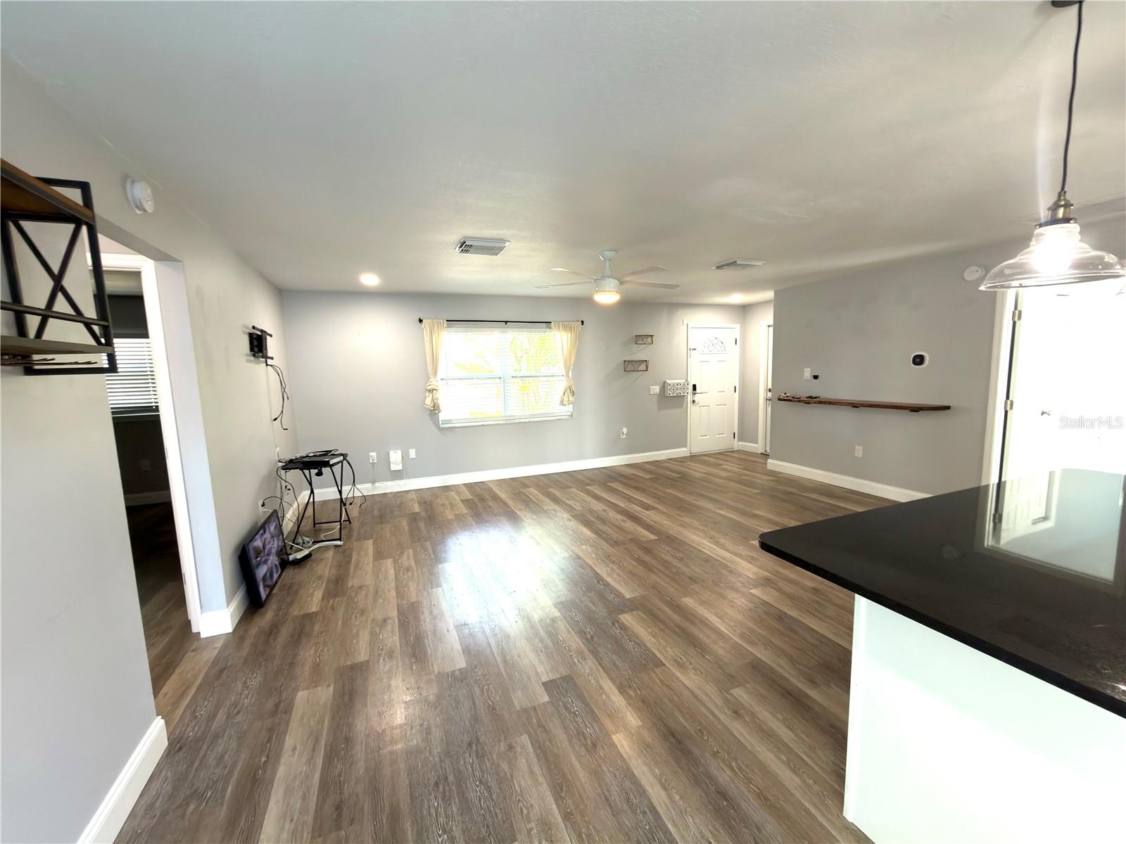 SPRING HILL - Residential