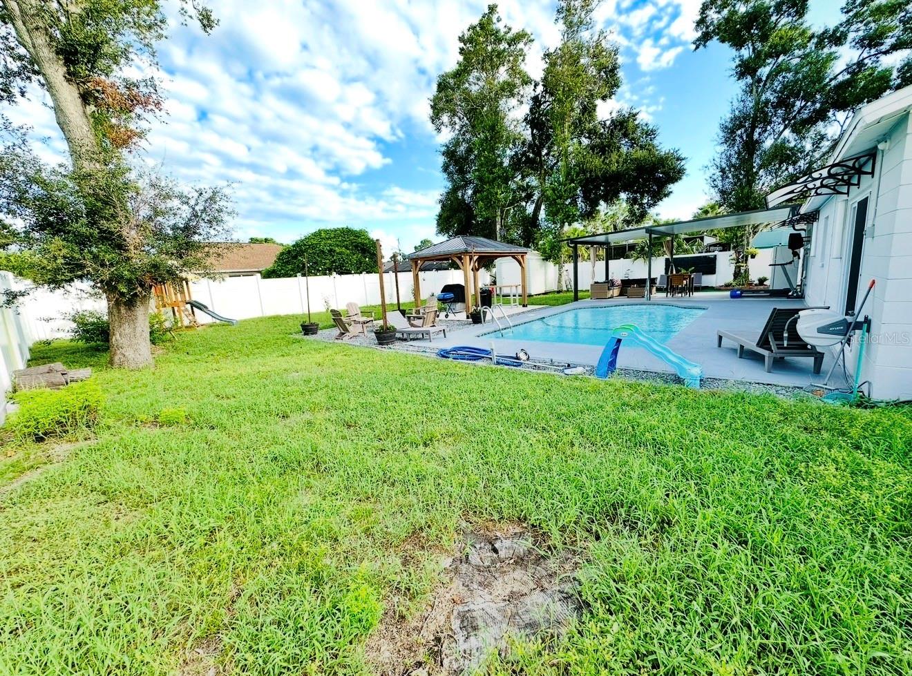 SPRING HILL - Residential