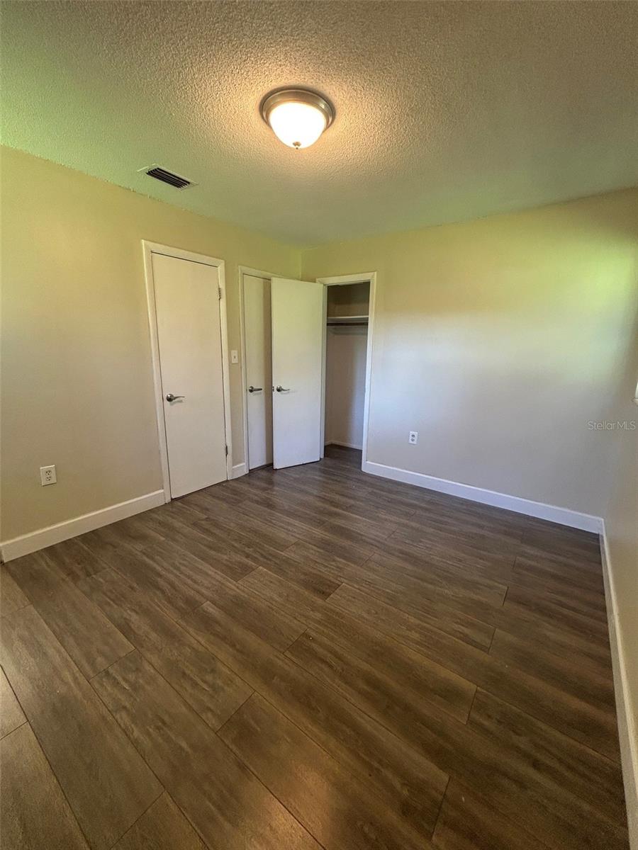 SUNLAND ESTS 1ST ADD - Residential Lease