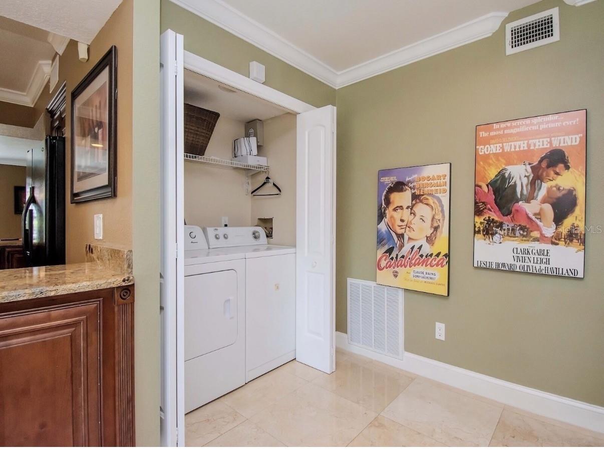 LAKE TARPON ESTATES - Residential