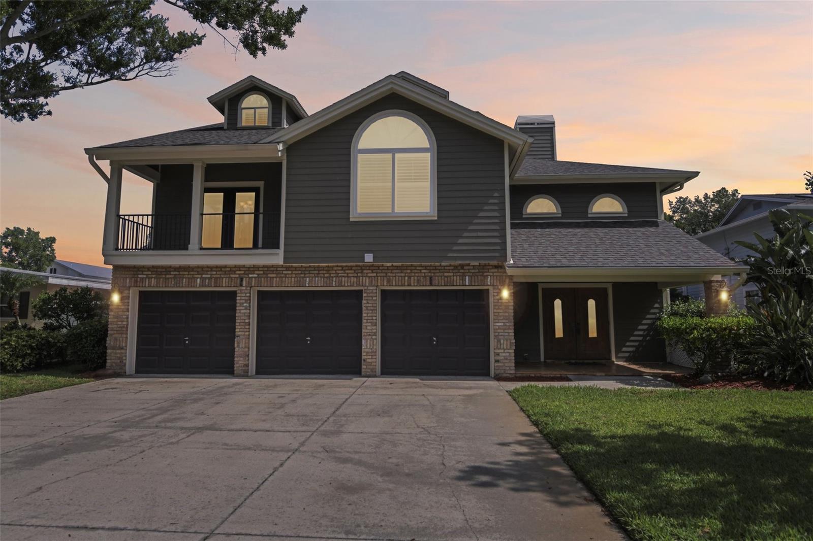 LAKE TARPON ESTATES - Residential