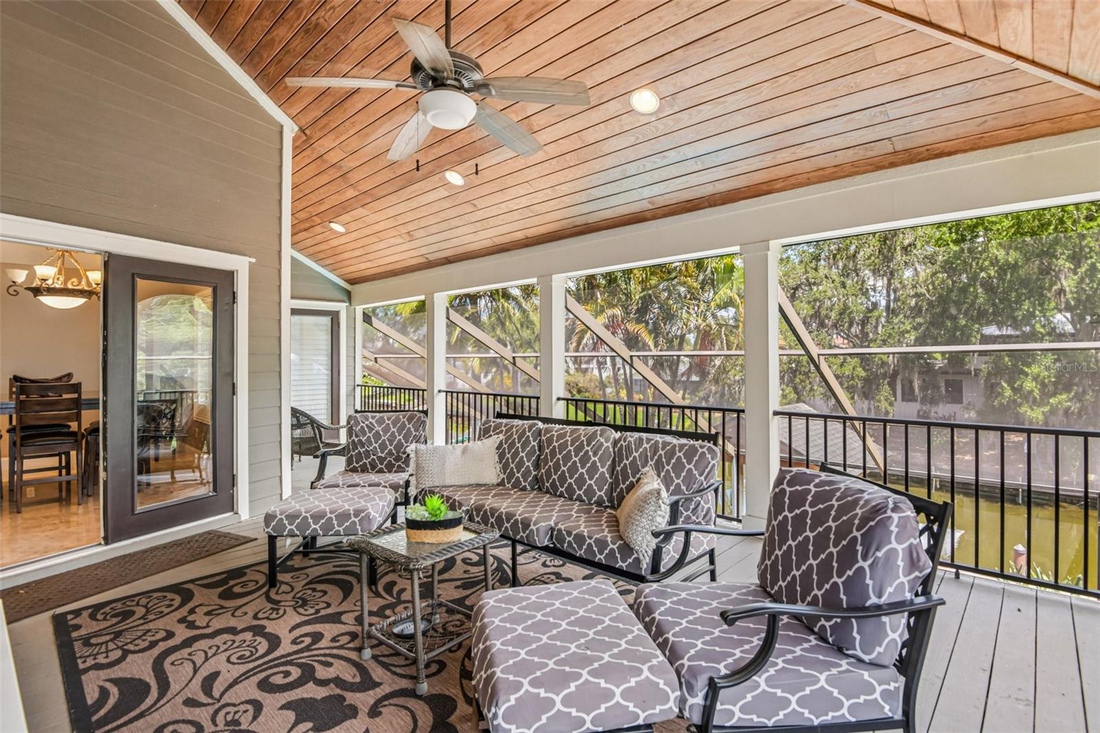 LAKE TARPON ESTATES - Residential