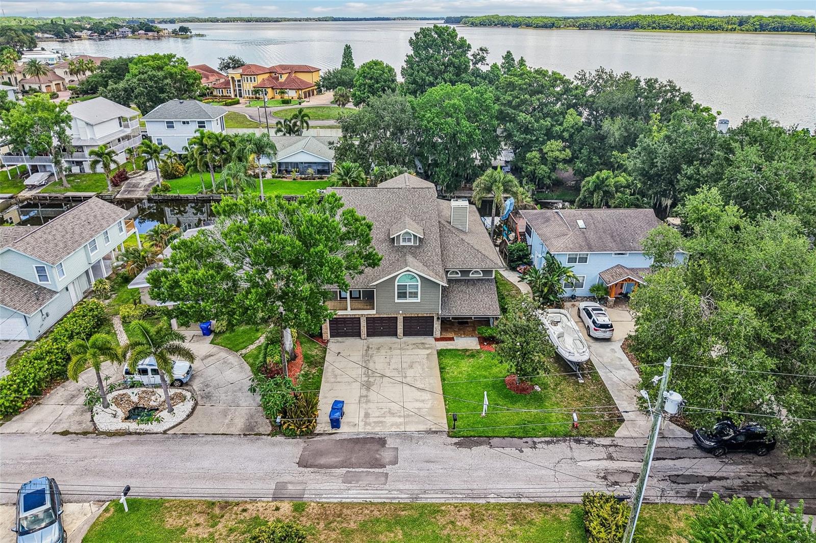 LAKE TARPON ESTATES - Residential