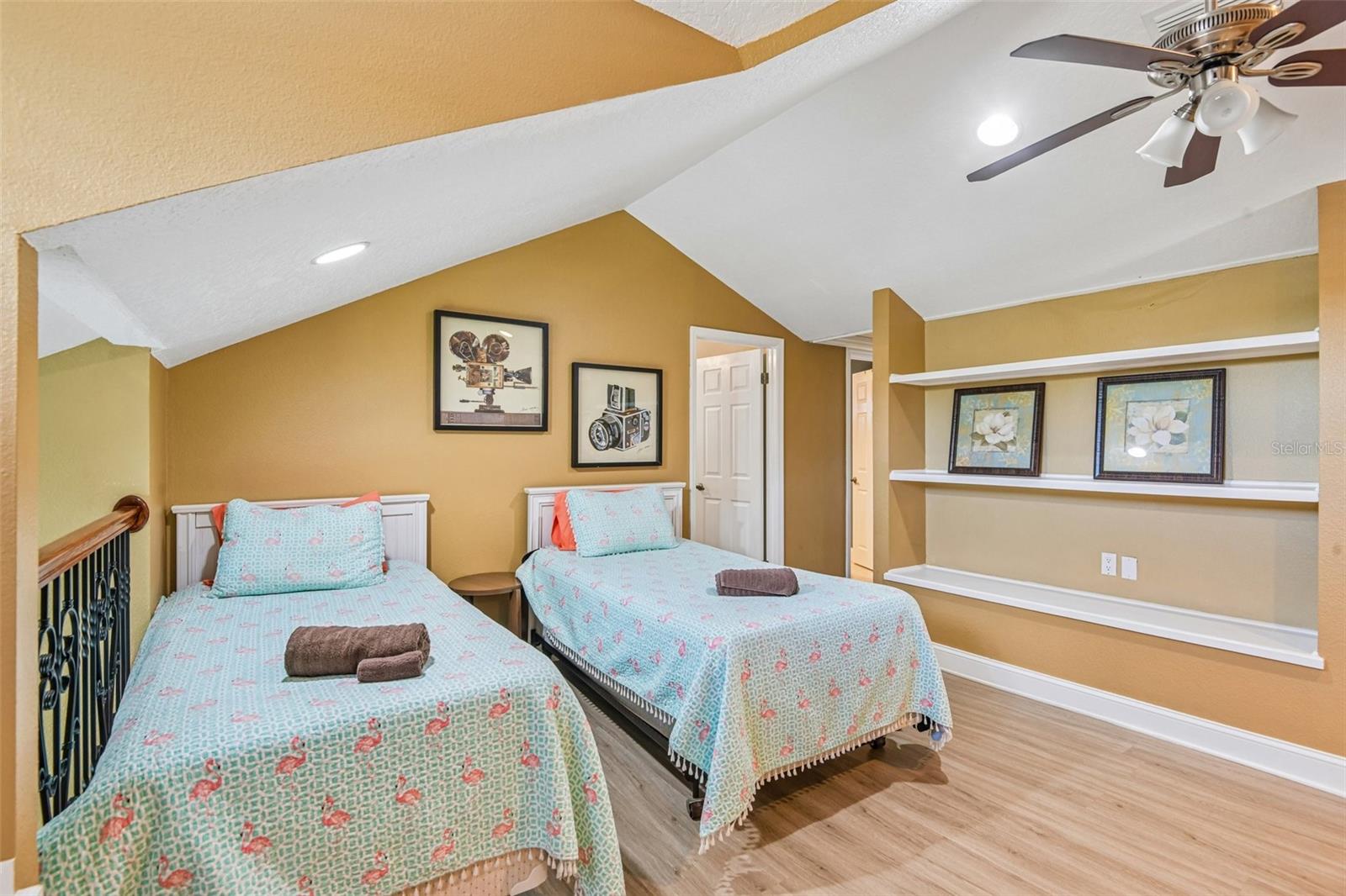 LAKE TARPON ESTATES - Residential