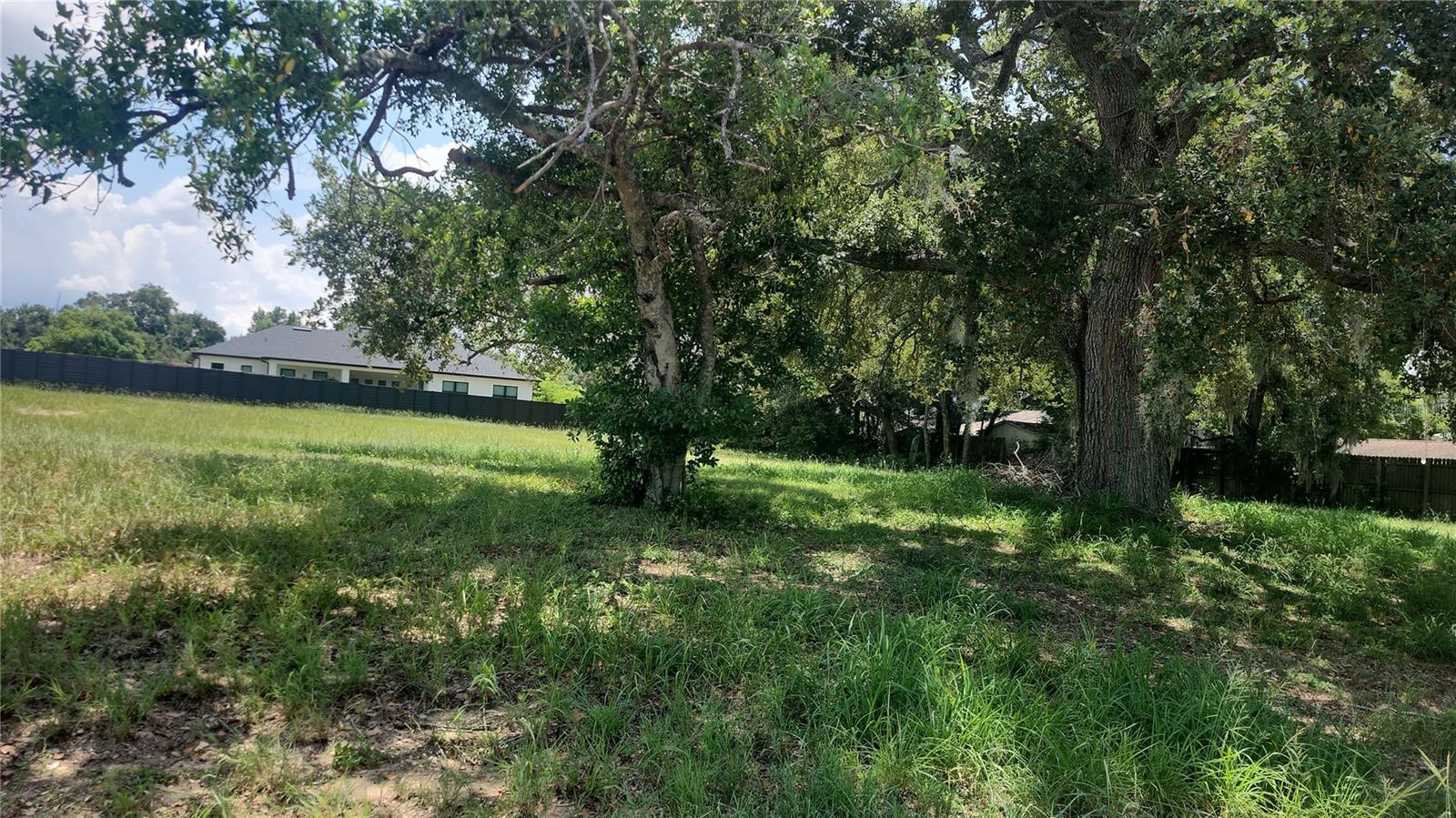BUILD-READY LOT IN PRIME LOCATION!
This level and cleared 1/2-acre lot (20,800 SqFt / 1,932 SqM) in the Carolina Goodman Subdivision of Lake Alfred is READY FOR BUILDING! Perfectly zoned for residential use and ideally located just minutes from I-4, placing you between Orlando and Tampa with easy access to both cities.
NO SEPTIC or WELL NEEDED — enjoy the convenience of city utilities, already available nearby. The lot has been professionally surveyed and marked, making it a smooth process to start construction.
Whether you're building your dream home or investing in future development, this property offers the space, location, and infrastructure you’ve been looking for.
Don’t miss out — this is your chance to own a well-located, build-ready homesite in a growing area!