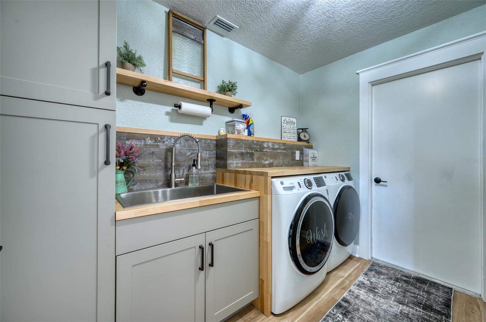 PUNTA GORDA ISLES SEC 15 - Residential
