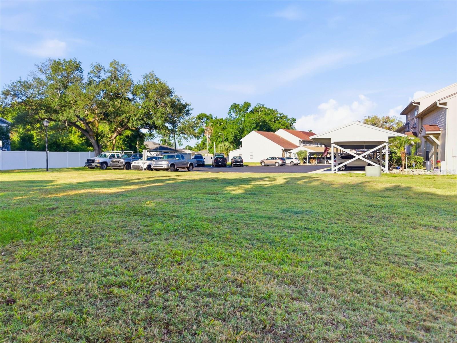 HIDDEN HAVEN II - Land