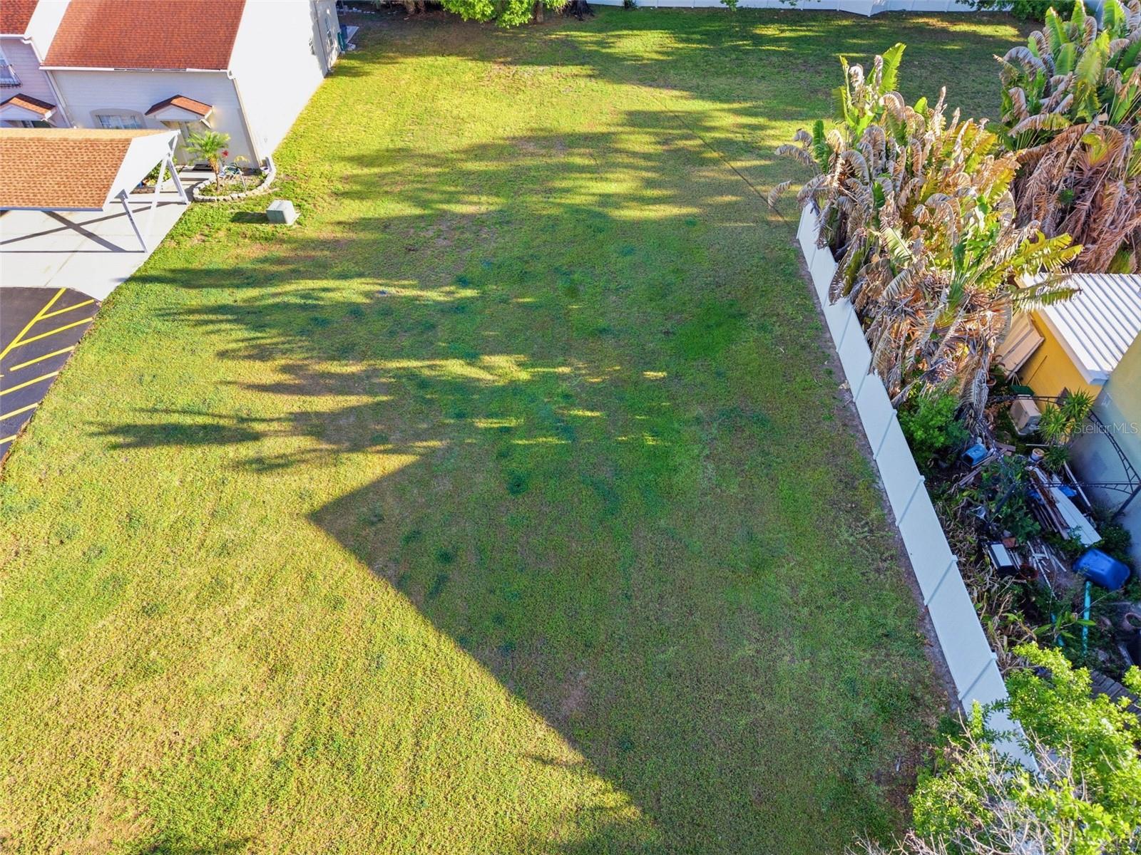 HIDDEN HAVEN II - Land