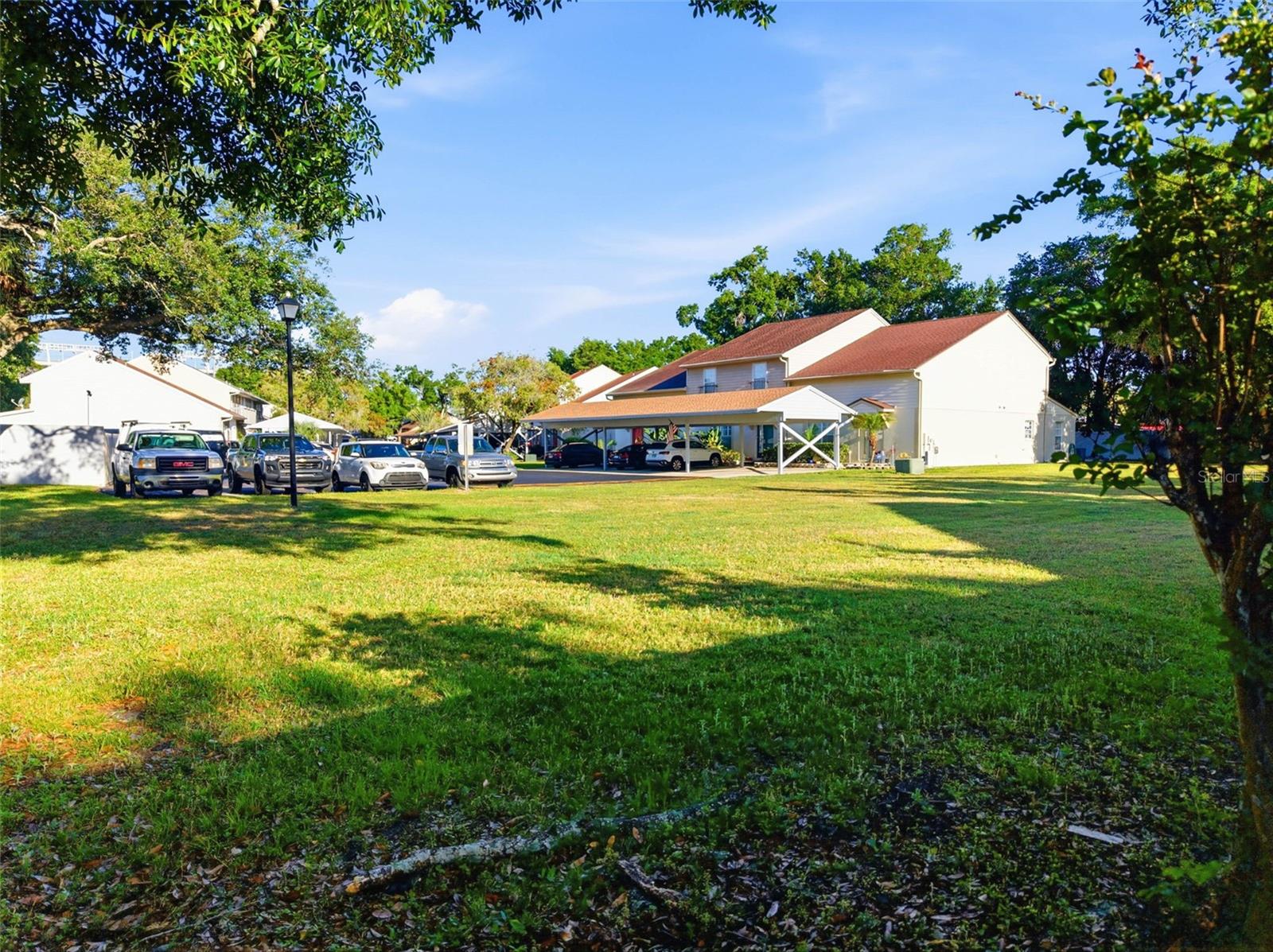 HIDDEN HAVEN II - Land