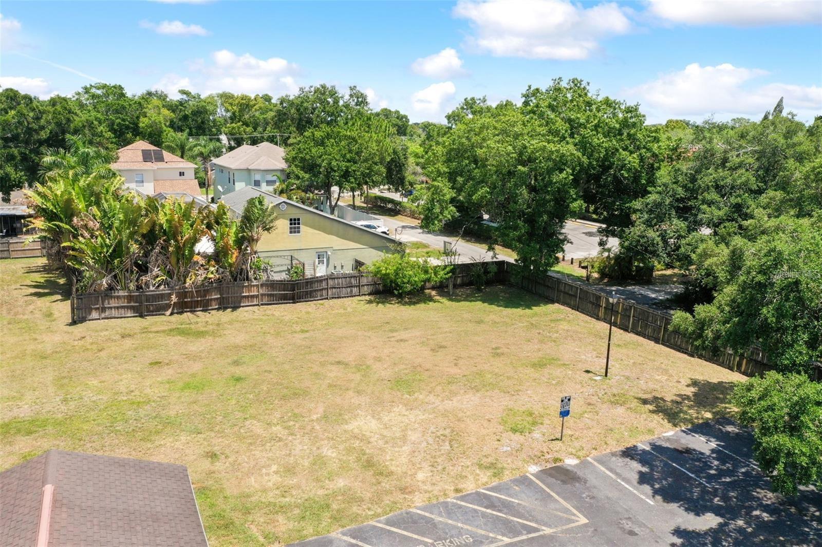 HIDDEN HAVEN II - Land