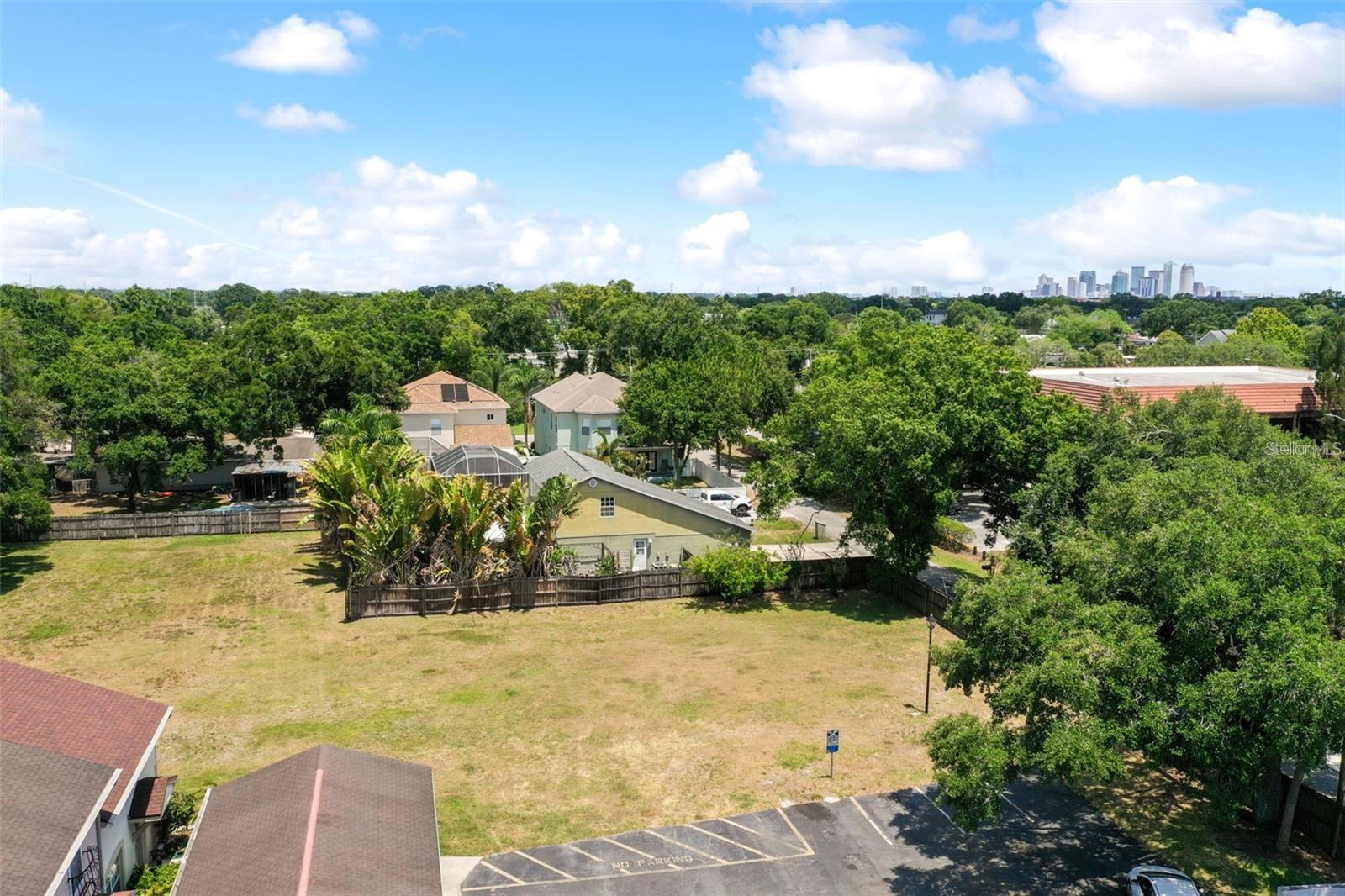 HIDDEN HAVEN II - Land