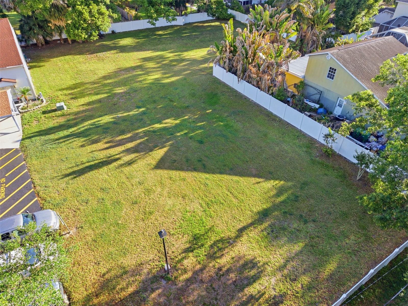 HIDDEN HAVEN II - Land