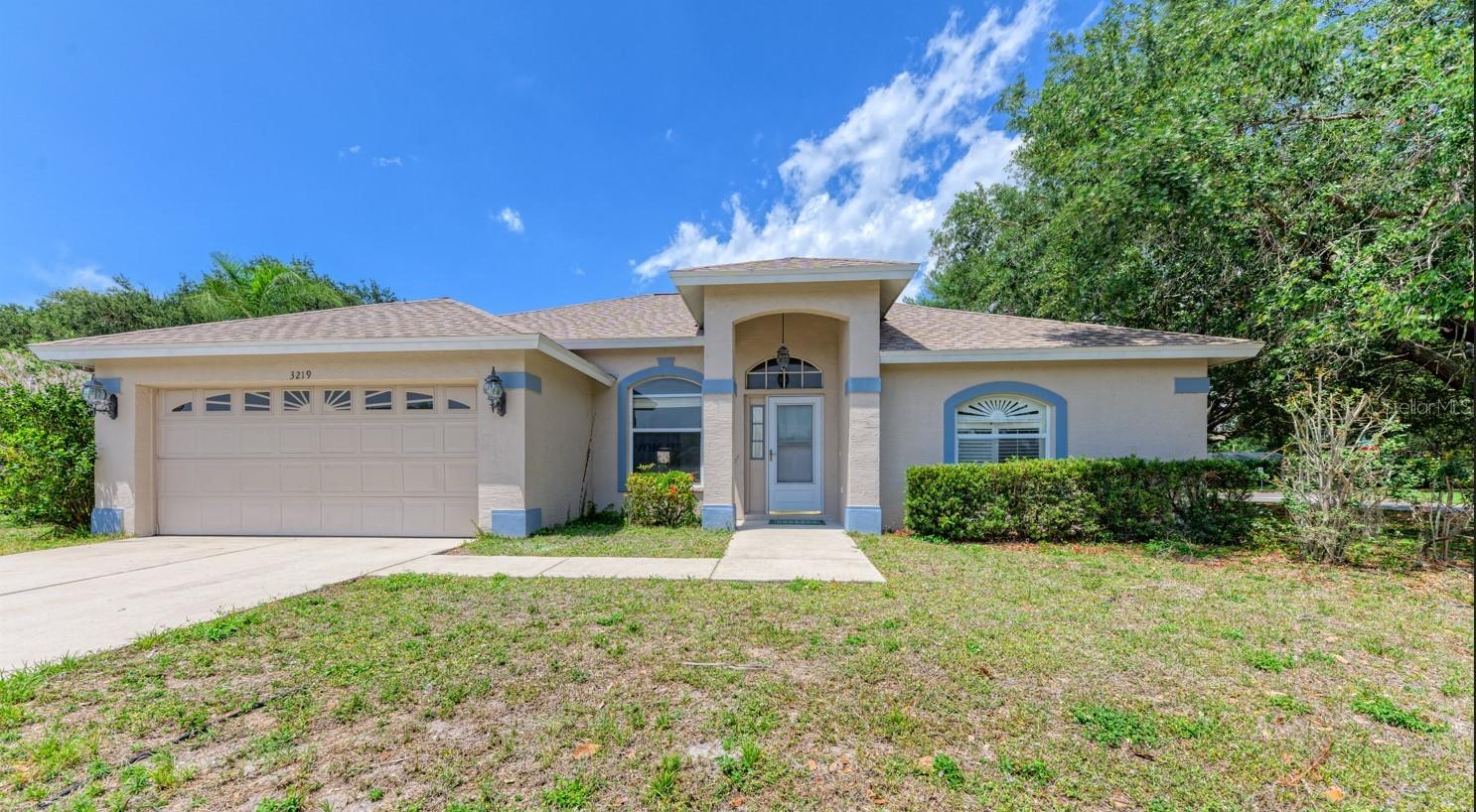 BRIARWOOD - Residential Lease