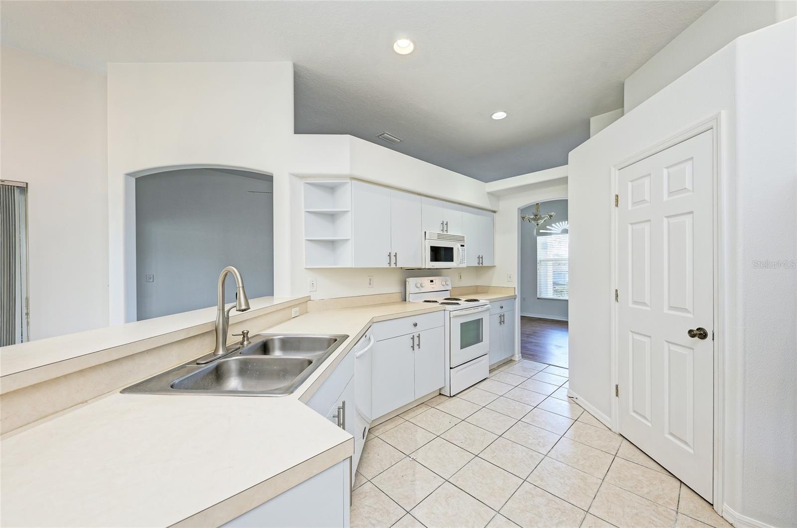BRIARWOOD - Residential Lease