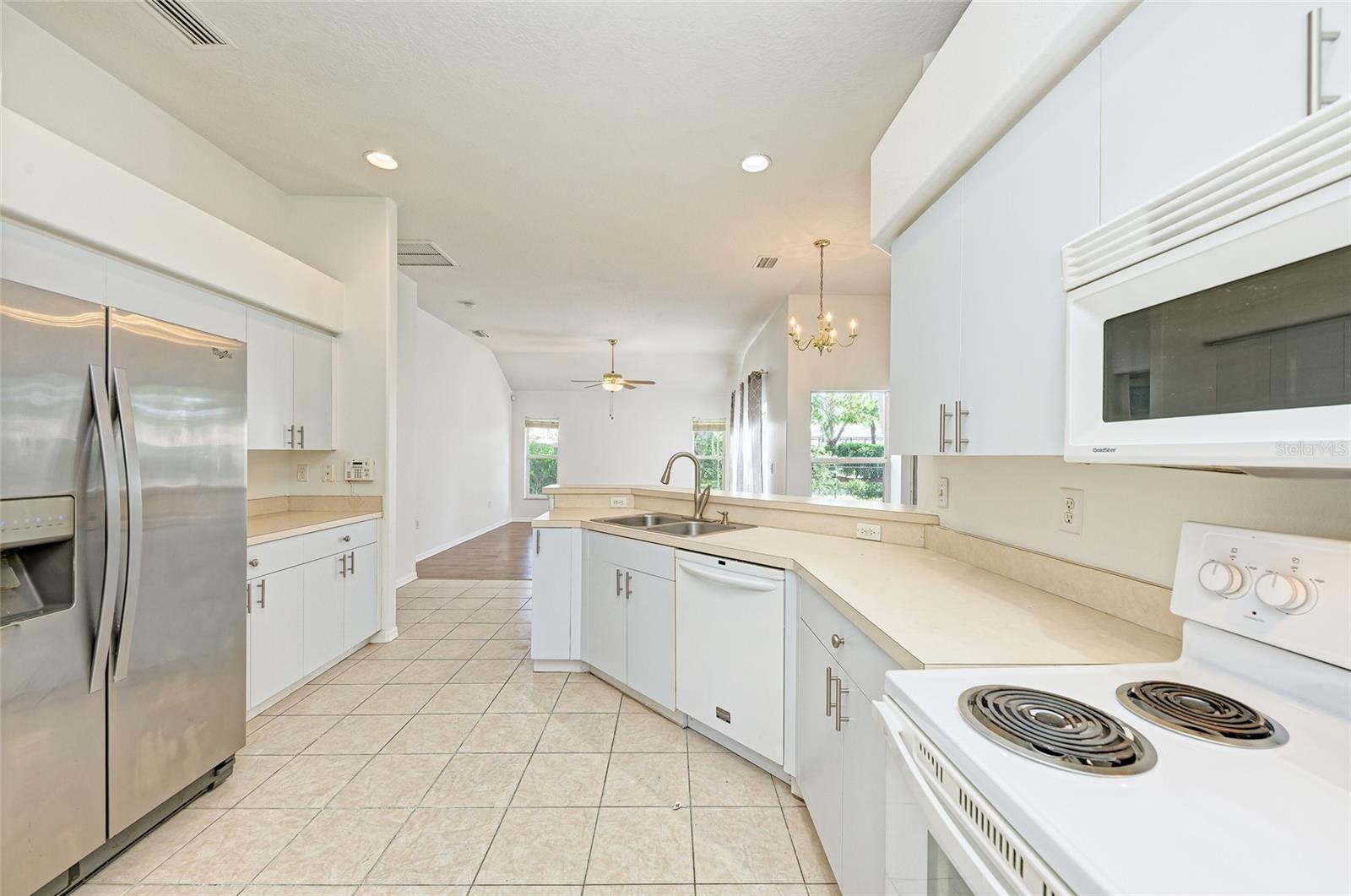 BRIARWOOD - Residential Lease
