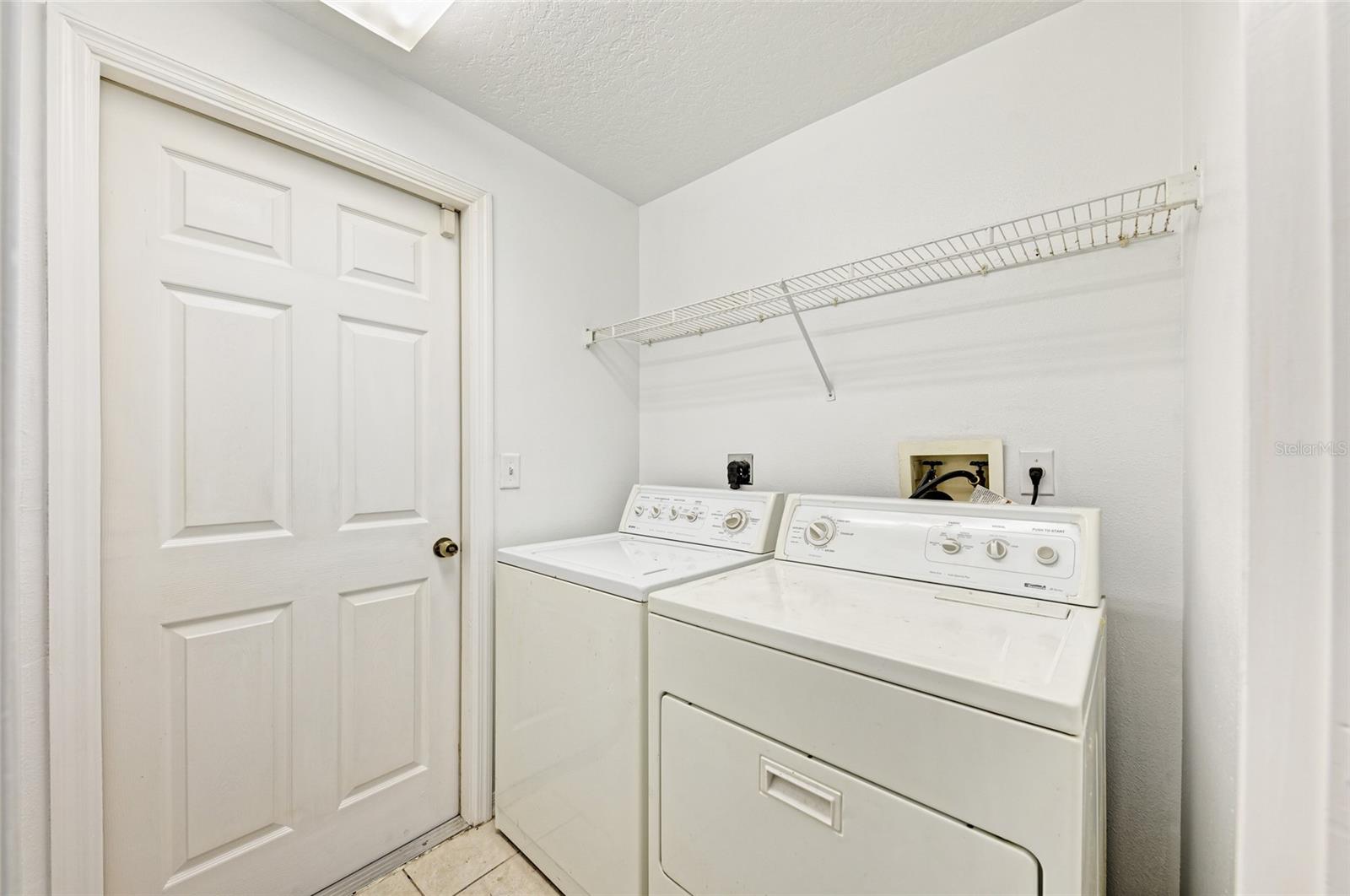 BRIARWOOD - Residential Lease