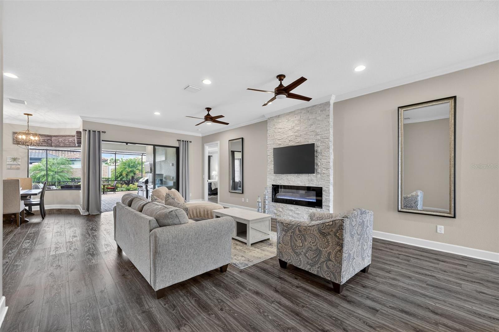 ESPLANADE PH III SUBPHASES E, G & H - Residential