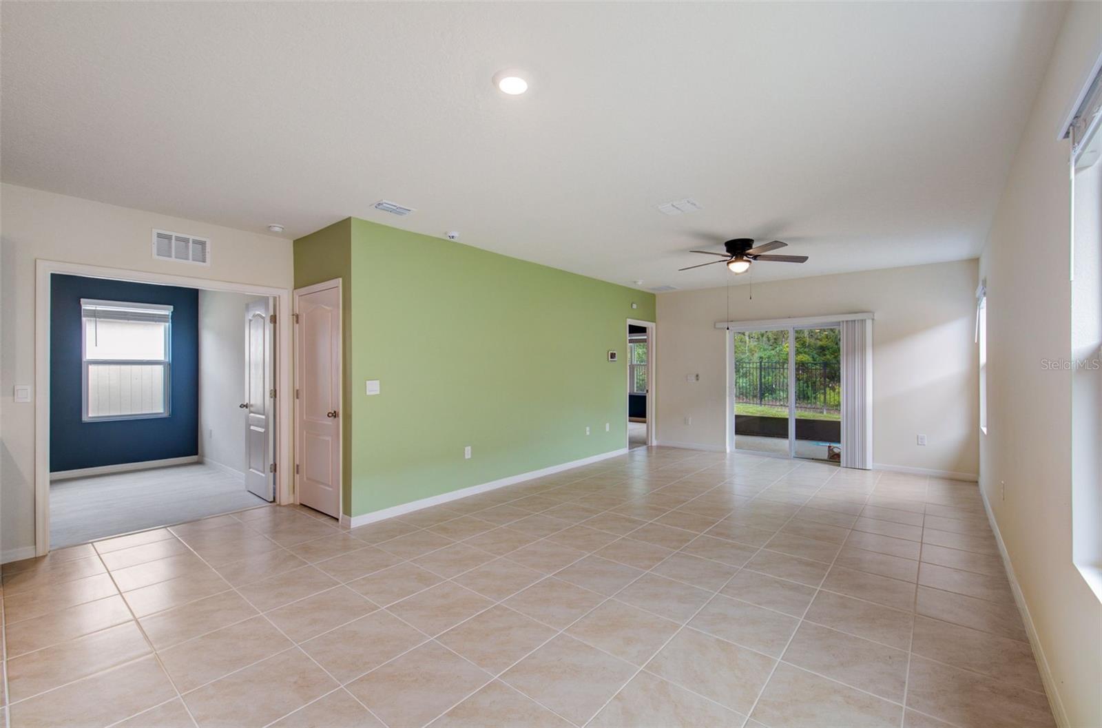 PARC HILL-PH 4 - Residential