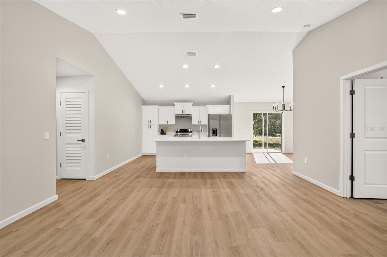 25 FISHER WAY TRAK
